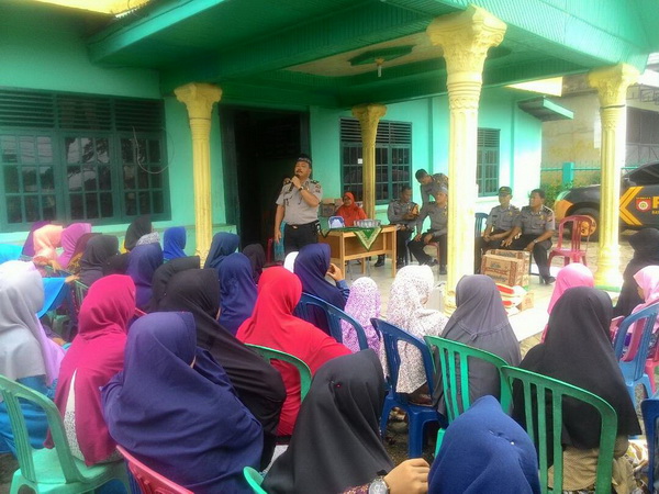 Polres Kampar Lakukan Anjangsana ke Panti Asuhan